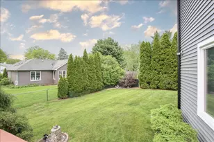 2153 Jordan Cir, Elgin, IL 60123 - Photo 37