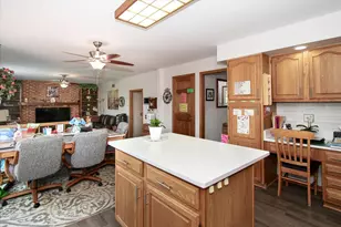 2153 Jordan Cir, Elgin, IL 60123 - Photo 13
