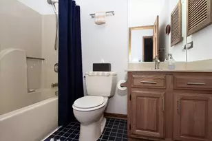 2153 Jordan Cir, Elgin, IL 60123 - Photo 27