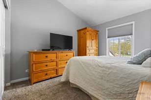 2203 Miramar Ct, Buffalo Grove, IL 60089 - Photo 21