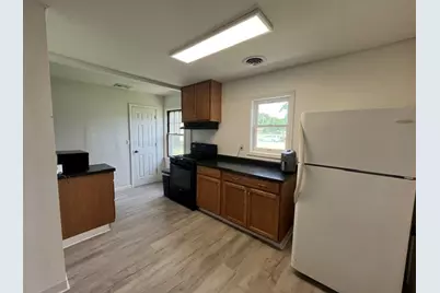 401 E College Street, Kewanee, IL 61443 - Photo 7