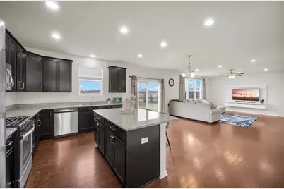 4255 Fraser Circle, Naperville, IL 60564 - Photo 17