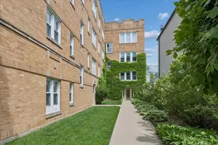 2531 N Talman Ave, Chicago, IL 60647 - Photo 13