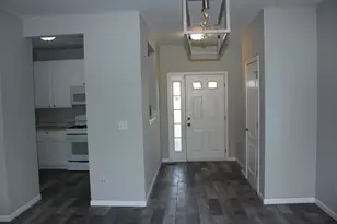 3103 Falling Waters Ln, Lindenhurst, IL 60046 - Photo 11