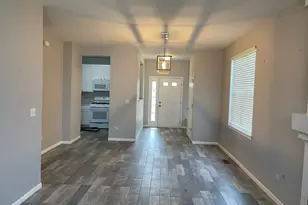 3103 Falling Waters Ln, Lindenhurst, IL 60046 - Photo 3