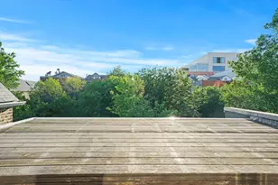 1541 N Bosworth Ave, Chicago, IL 60624 - Photo 31