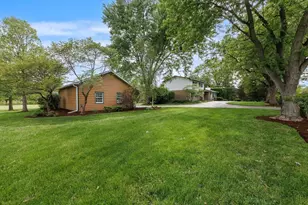 2955 Duffy Ln, Riverwoods, IL 60015 - Photo 21