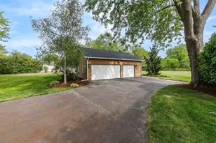 2955 Duffy Ln, Riverwoods, IL 60015 - Photo 23