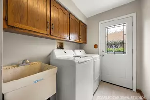 6076 Angel Ln, Lisle, IL 60532 - Photo 13