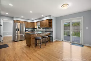 6076 Angel Ln, Lisle, IL 60532 - Photo 9