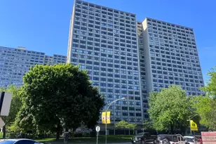 4800 S Lake Park Ave, Chicago, IL 60615 - Photo 1