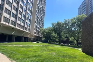 4800 S Lake Park Ave, Chicago, IL 60615 - Photo 3