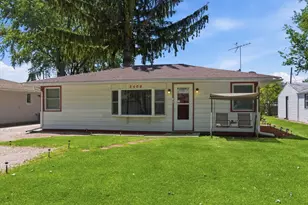 2406 Blossom St, Joliet, IL 60435 - Photo 1