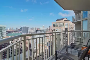 645 N Kingsbury St, Chicago, IL 60610 - Photo 9