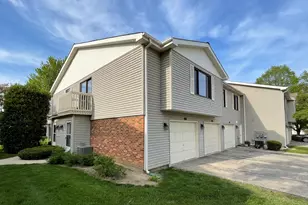 476 Harrison Ct, Vernon Hills, IL 60061 - Photo 1