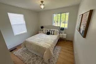 939 S Fletcher Dr, Wheeling, IL 60090 - Photo 7