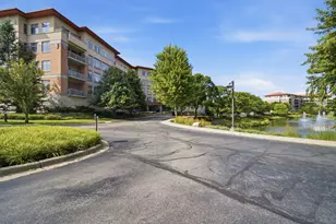45 Prairie Park Dr, Wheeling, IL 60090 - Photo 1