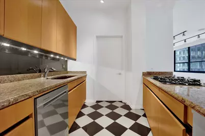130 S Canal Street #715, Chicago, IL 60606 - Photo 9