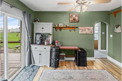 1095 W Robinson Street, Wayne City, IL 62895 - Photo 15