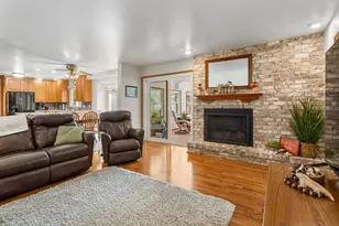 910 N Bell St, Gibson City, IL 60936 - Photo 21