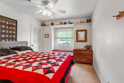 910 N Bell Street, Gibson City, IL 60936 - Photo 43
