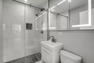 3950 N Lake Shore Dr, Chicago, IL 60613 - Photo 19