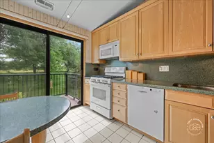 356 Elizabeth Dr, Wood Dale, IL 60191 - Photo 5
