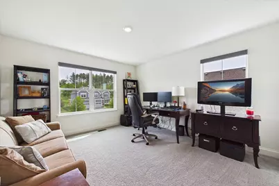 1110 Williamsbury Drive, Crystal Lake, IL 60012 - Photo 25