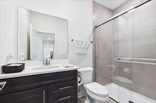 1110 Williamsbury Dr, Crystal Lake, IL 60012 - Photo 13