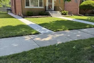 145 W 126th Pl, Chicago, IL 60628 - Photo 3