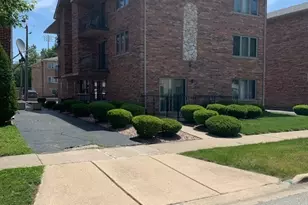10541 Parkside Ave, Chicago Ridge, IL 60415 - Photo 1