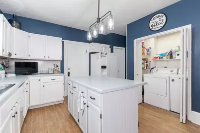501 E Jackson Street, Bloomington, IL 61701 - Photo 17