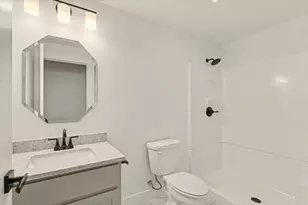 301 Sutton St, Savoy, IL 61874 - Photo 57