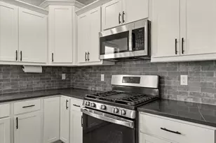 301 Sutton St, Savoy, IL 61874 - Photo 21