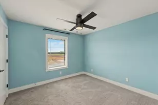 301 Sutton St, Savoy, IL 61874 - Photo 37