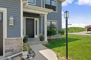 301 Sutton St, Savoy, IL 61874 - Photo 7