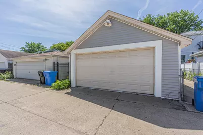 5837 N Marmora Avenue, Chicago, IL 60646 - Photo 37