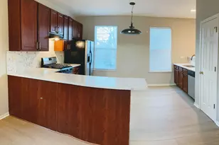 775 Lewisburg Ln, Aurora, IL 60504 - Photo 7
