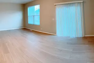 775 Lewisburg Ln, Aurora, IL 60504 - Photo 15