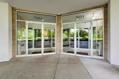 7033 N Kedzie Avenue #1602, Chicago, IL 60645 - Photo 3