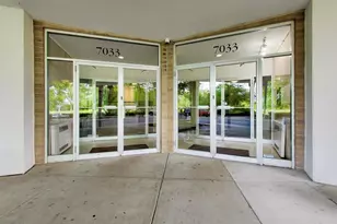 7033 N Kedzie Ave, Chicago, IL 60645 - Photo 3