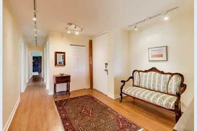 7033 N Kedzie Avenue #1602, Chicago, IL 60645 - Photo 5
