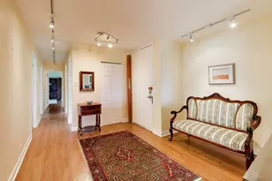 7033 N Kedzie Ave, Chicago, IL 60645 - Photo 5