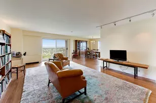 7033 N Kedzie Ave, Chicago, IL 60645 - Photo 7