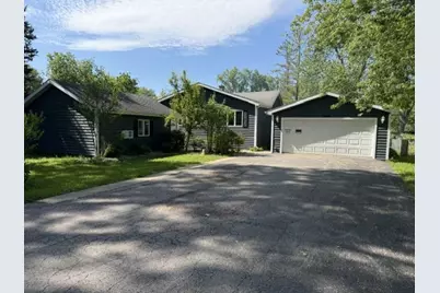 26146 W Blackhawk Avenue, Ingleside, IL 60041 - Photo 1