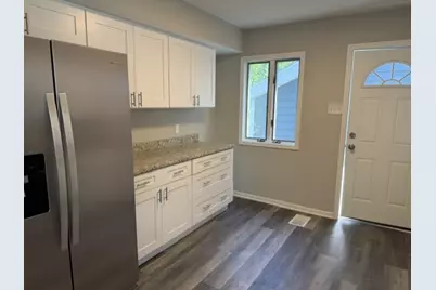 26146 W Blackhawk Avenue, Ingleside, IL 60041 - Photo 9
