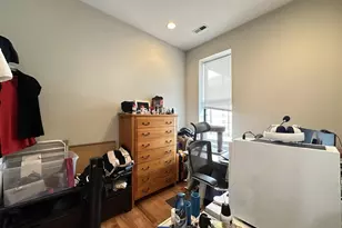 1406 W Superior St, Chicago, IL 60642 - Photo 13