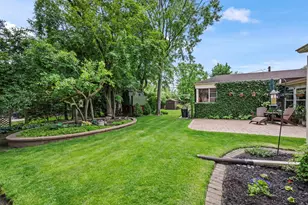 215 N Lincoln Ln, Arlington Heights, IL 60004 - Photo 15