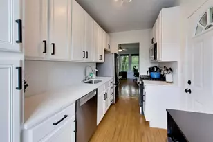 1243 W Ardmore Ave, Chicago, IL 60660 - Photo 5