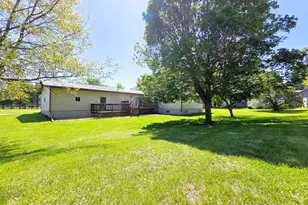 505 NW 5th Ave, Aledo, IL 61231 - Photo 31